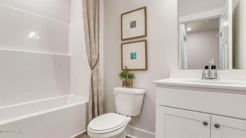4 bedroom SingleFamilyResidence at 7208 Shady Oak Way, Hodges Bayou Plantation 1, Panama City — photo 4