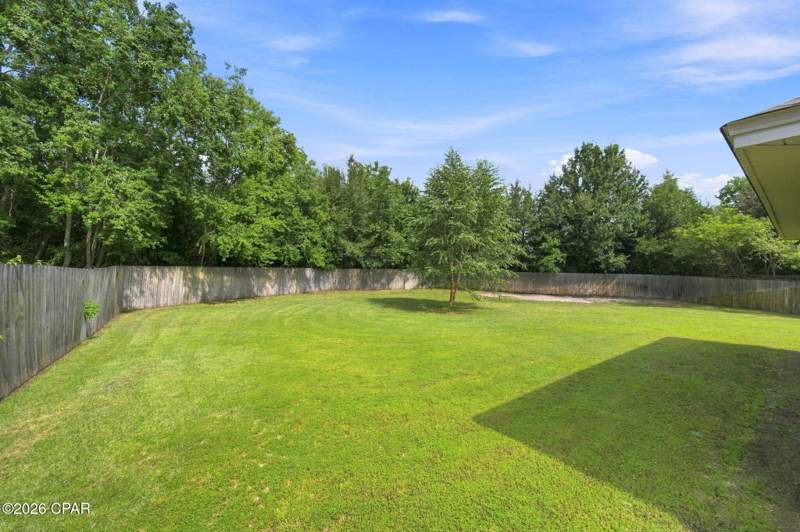 3 bedroom SingleFamilyResidence at 614 Windy Lane, Morris Subdivision, Panama City — photo 2