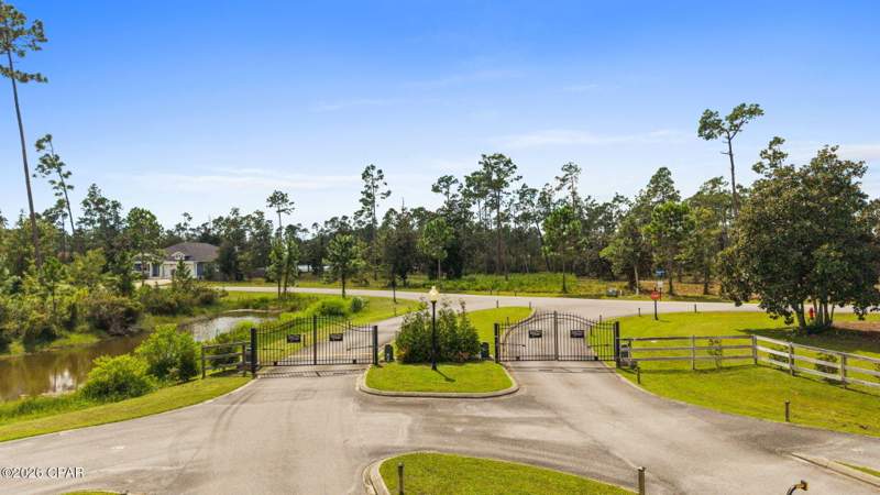 4 bedroom SingleFamilyResidence at 1004 Tidewater Lane, Laird Point, Panama City — photo 4