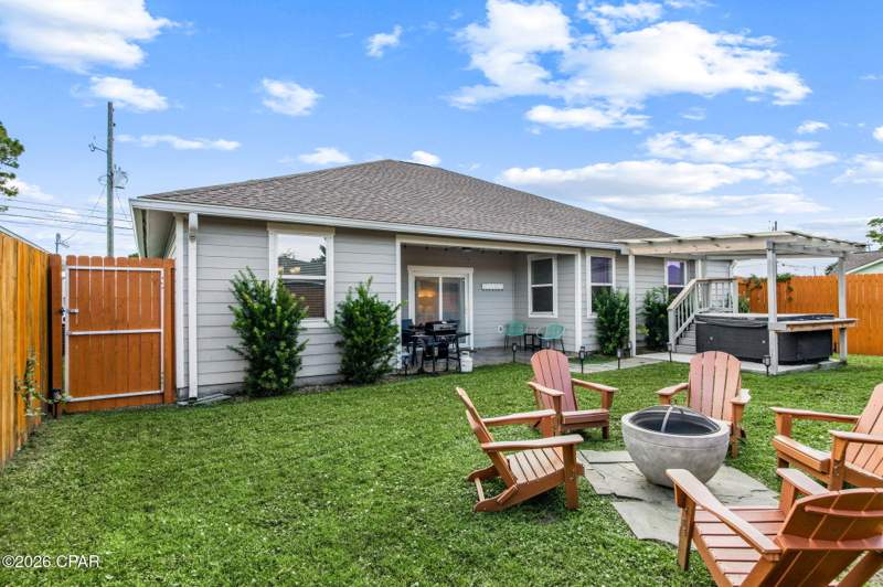 3 bedroom SingleFamilyResidence at 3808 Biltmore Drive, Biltmore Beach, Panama City Beach — photo 3
