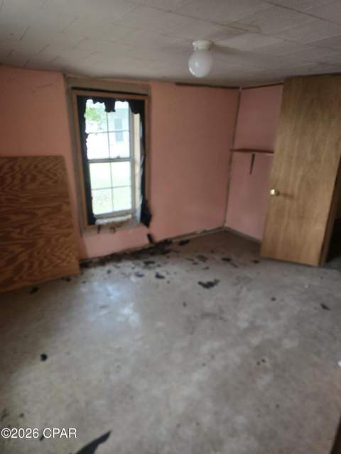 1031 Washington Avenue, Graceville FL - photo 7 of 15