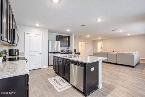 140 Spikes Circle, Southport FL - photo 12 of 31