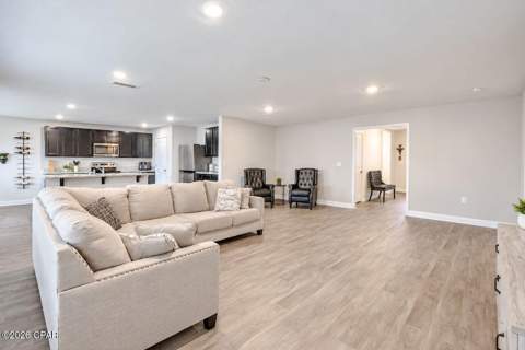 140 Spikes Circle, Southport FL - photo 6 of 31