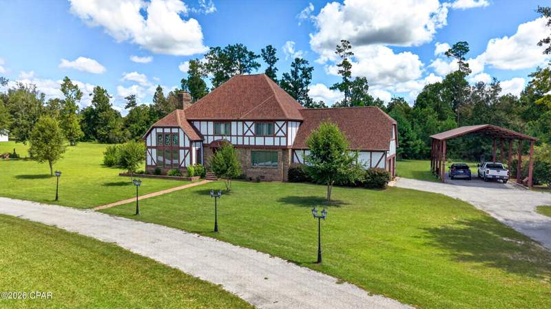 5 bedroom SingleFamilyResidence at 2618 Indian Springs Road, Indian Springs, Marianna — photo 2