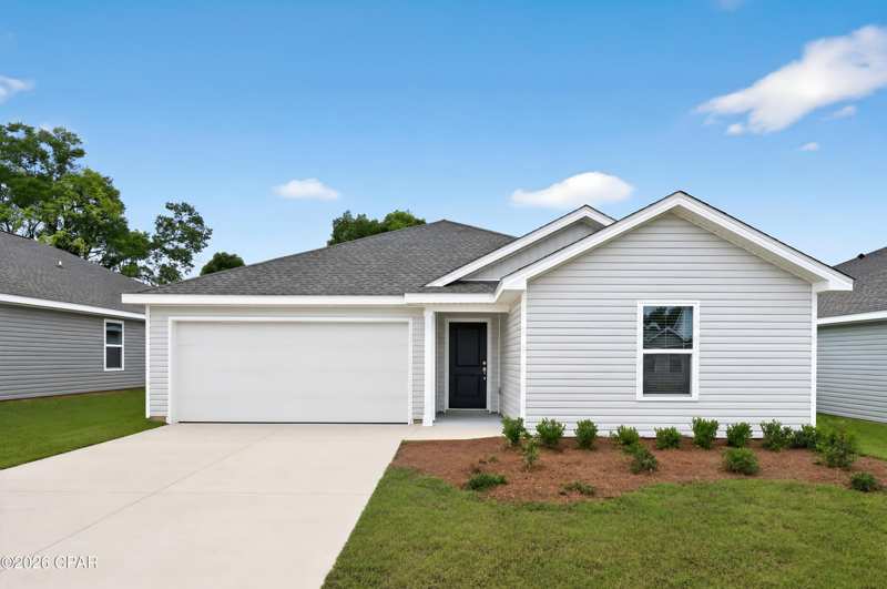 3 bedroom SingleFamilyResidence at 3884 Wall Street Hs 79, Magnolia Ridge, Panama City — photo 1