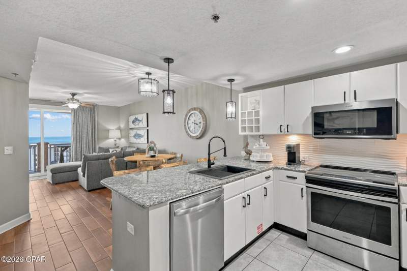 2 bedroom Condominium at 11800 Front Beach Road 2-305, Grand Panama Beach Resort, Panama City Beach — photo 3
