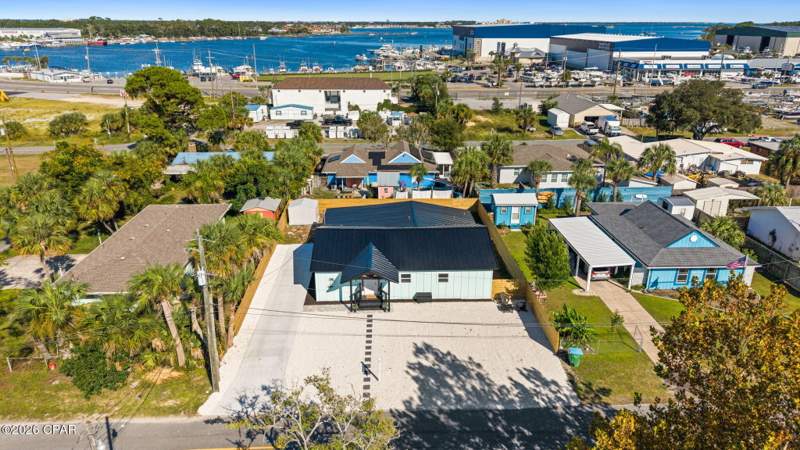 3 bedroom SingleFamilyResidence at 3710 Benbow Street, Treasure Island, Panama City — photo 3