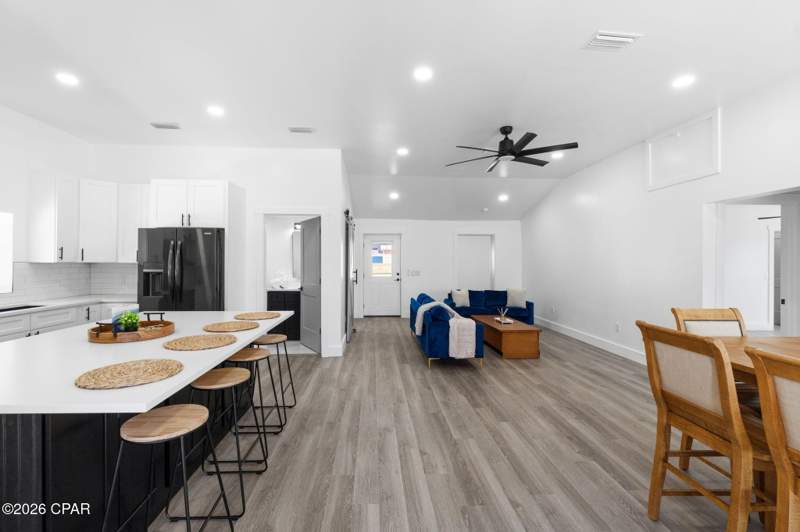 3 bedroom SingleFamilyResidence at 3710 Benbow Street, Treasure Island, Panama City — photo 5