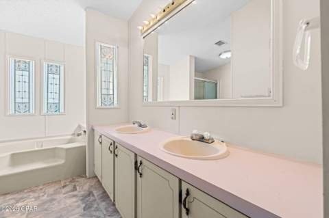 586 Hickory Bluff Drive, Southport FL - photo 14 of 31