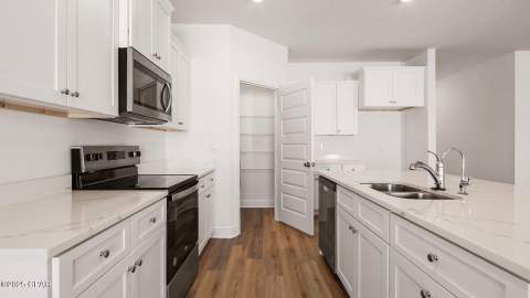 352 Barlett Cove, Panama City Beach FL - photo 7 of 31