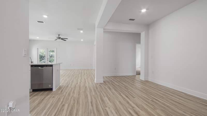 5 bedroom SingleFamilyResidence at 554 Hancock Way, Bayside at Ward Creek, Panama City Beach — photo 3