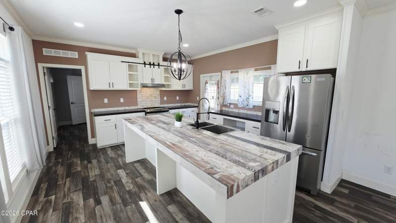 3 bedroom ManufacturedHome at 11925 Camellia Street, Green Hills, Fountain — photo 2