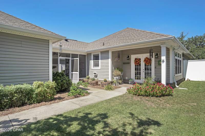 2 bedroom SingleFamilyResidence at 4009 Riverside Drive, Riverside Phase II, Panama City — photo 4
