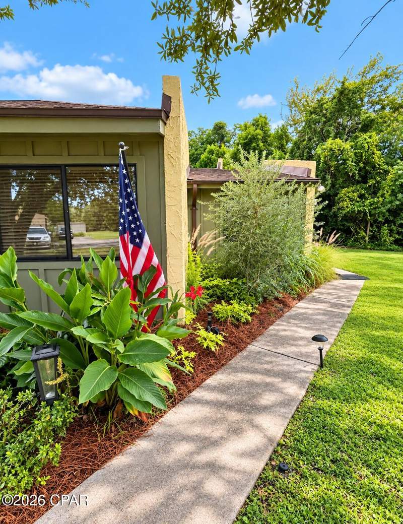 3 bedroom Attached at 1025 W 19th Street 15A, Delwood Estates Ph 1, Panama City — photo 2