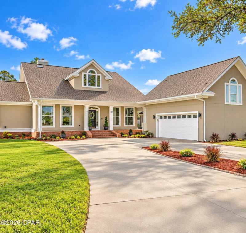 4 bedroom SingleFamilyResidence at 817 Dolphin Drive, Bay Point Unit 1, Panama City Beach — photo 4