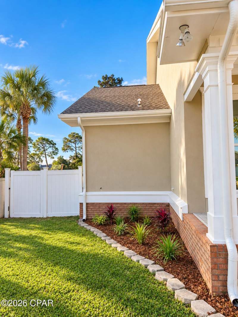 4 bedroom SingleFamilyResidence at 817 Dolphin Drive, Bay Point Unit 1, Panama City Beach — photo 5