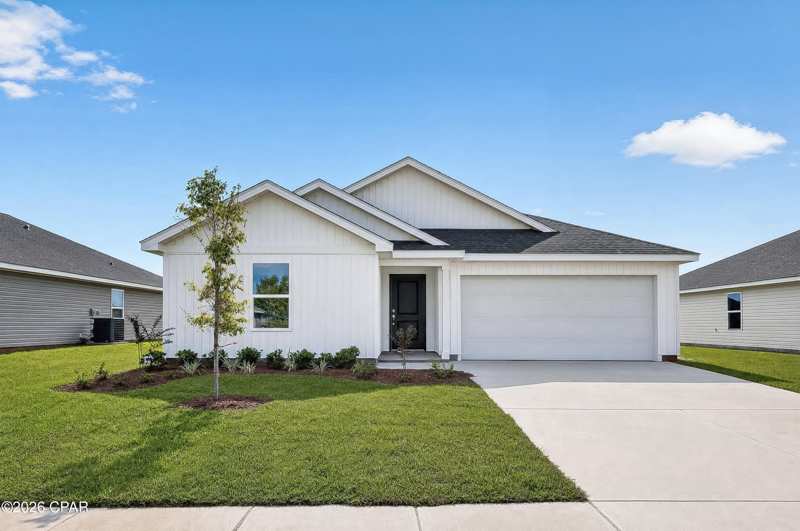 3 bedroom SingleFamilyResidence at 3865 Wall Street Hs 127, Magnolia Ridge, Panama City — photo 1