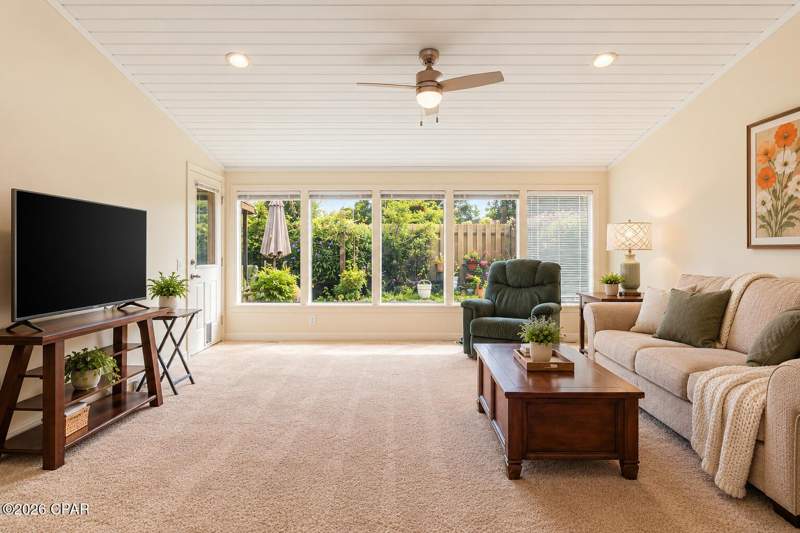3 bedroom Duplex at 1025 W 19th Street 14D, Delwood Estates Ph 1, Panama City — photo 4