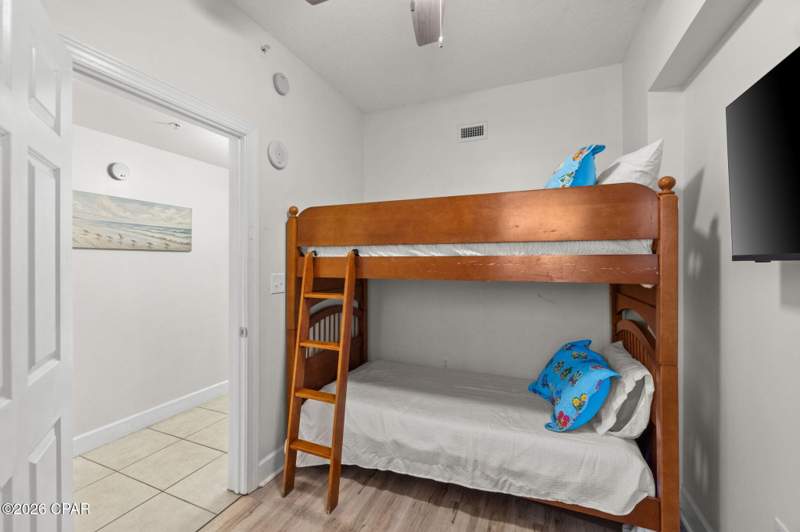 2 bedroom Condominium at 14825 Front Beach Road 1904, Sunrise Beach, Panama City — photo 2