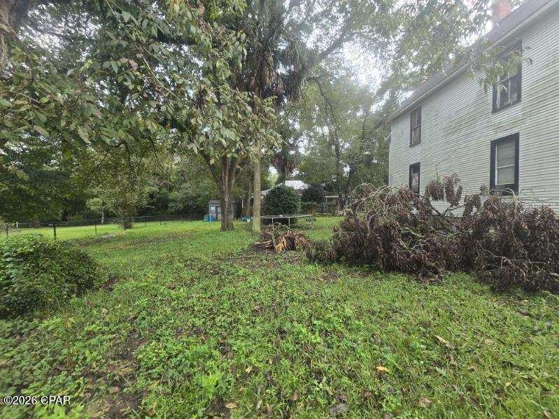 5 bedroom SingleFamilyResidence at 302 E Nebraska Avenue, Bonifay, Bonifay — photo 1