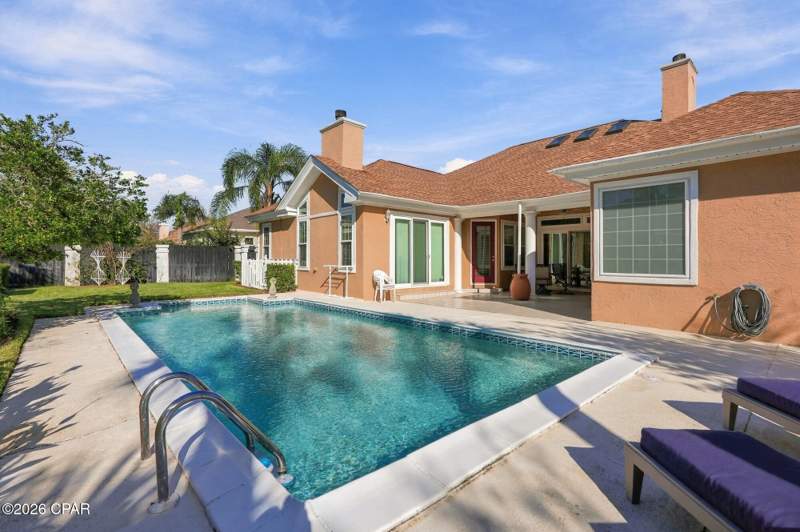 4 bedroom SingleFamilyResidence at 109 Palm Bay Boulevard, Palm Bay Unit 1, Panama City — photo 3
