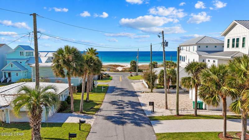 2 bedroom SingleFamilyResidence at 108 Benicia Place, Laguna Beach, Panama City Beach — photo 5