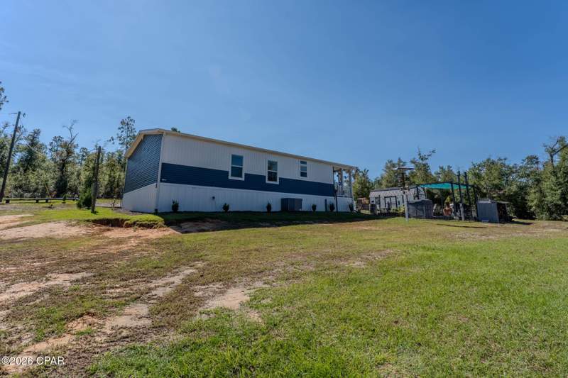 3 bedroom ManufacturedHome at 1305 Sandusky Circle, Compass Lake Hills Unit 6, Alford — photo 5