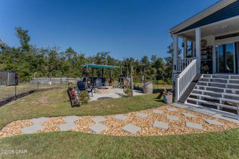 1305 Sandusky Circle, Alford FL - photo 9 of 22