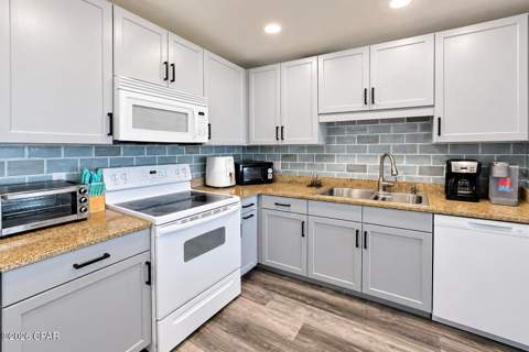 9860 S Thomas Drive 825, Panama City Beach FL - photo 8 of 41