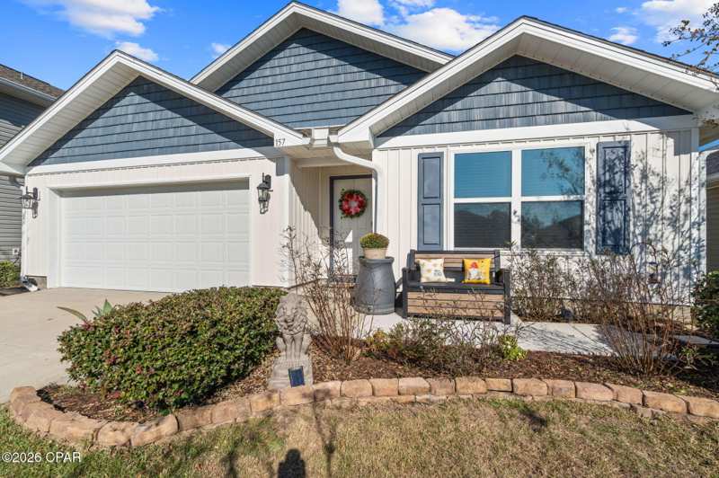 4 bedroom SingleFamilyResidence at 157 Merrion Road, Fanning Bayou, Southport — photo 1