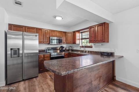 901 Laurel Oak Lane, Panama City FL - photo 6 of 138