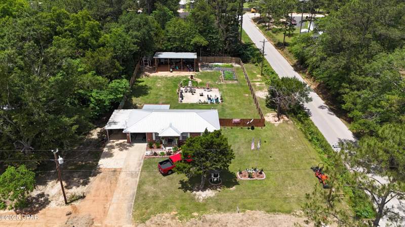 3 bedroom SingleFamilyResidence at 2305 Sweetgum Drive, Pineview Estates, Bonifay — photo 3