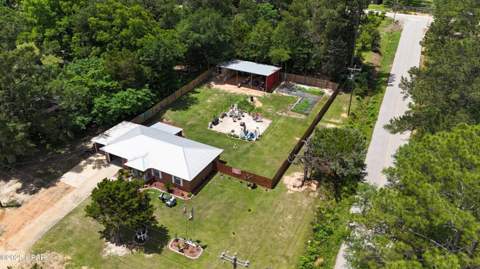 2305 Sweetgum Drive, Bonifay FL - photo 6 of 36