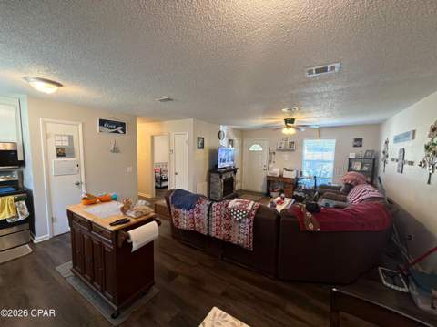 2305 Sweetgum Drive, Bonifay FL - photo 8 of 36