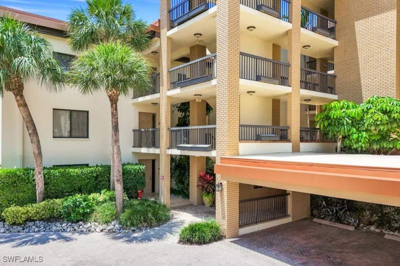 2 bedroom Condominium at 6770 Pelican Bay Blvd 225, Interlachen, Naples — photo 4