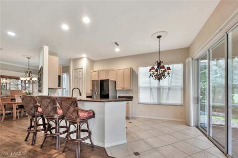 317 Harvard Ln, Naples FL - photo 9 of 50