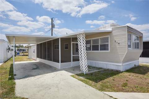 5558 Palm Beach Blvd 214, Fort Myers FL - photo 12 of 25