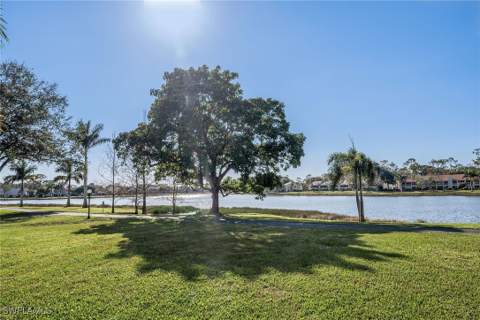 2922 Kings Lake Blvd 2922, Naples FL - photo 18 of 25