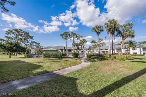 2922 Kings Lake Blvd 2922, Naples FL - photo 19 of 25