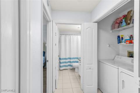 194 Newport Dr 903, Naples FL - photo 20 of 38