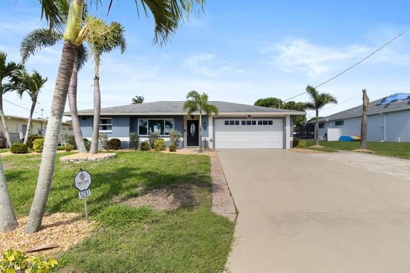 3 bedroom SingleFamilyResidence at 5287 Tiffany Ct, Cape Coral, Cape Coral — photo 2