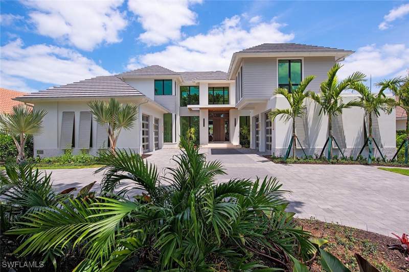 5 bedroom SingleFamilyResidence at 2999 Rum Row, Port Royal, Naples — photo 4