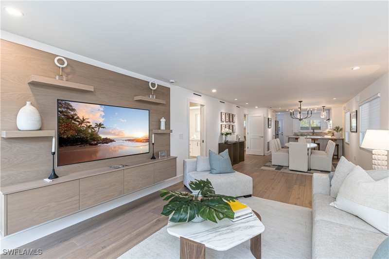 2 bedroom Condominium at 320 14th Ave S 320E, Aqualane Manor, Naples — photo 1