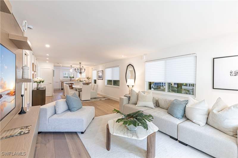 2 bedroom Condominium at 320 14th Ave S 320E, Aqualane Manor, Naples — photo 5