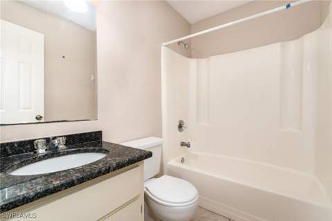 302 NE 10th Ter, Cape Coral FL - photo 12 of 15