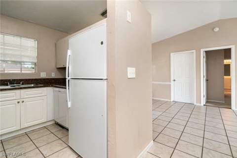 302 NE 10th Ter, Cape Coral FL - photo 7 of 15