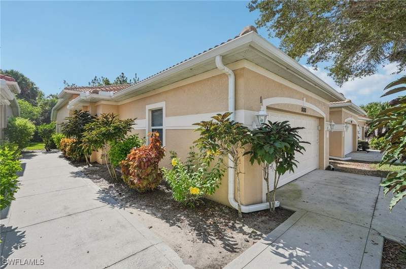 3 bedroom Attached at 8088 Sanctuary Dr 1, The Sanctuary, Naples — photo 4