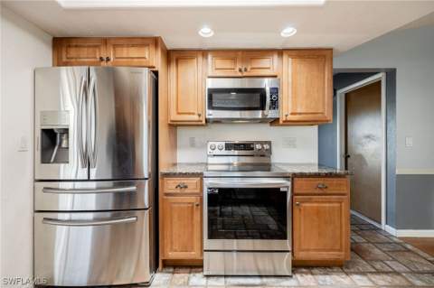 1404 SE 22nd Ter, Cape Coral FL - photo 15 of 41
