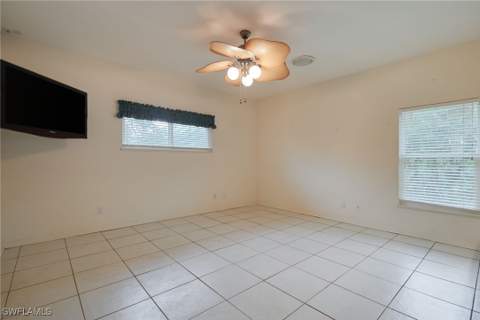 3667 Liberty Sq, Fort Myers FL - photo 20 of 46