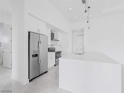 305 Diplomat Pkwy E, Cape Coral FL - photo 10 of 29